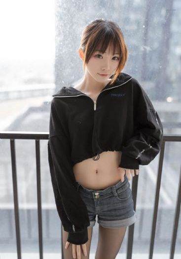 《卿本佳人》
