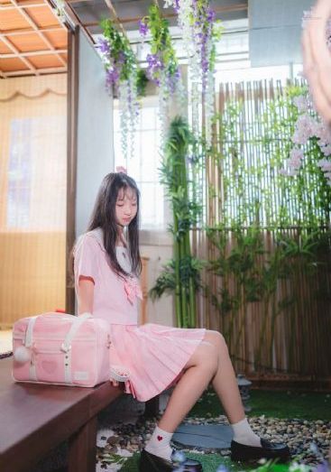 既当女儿又当老婆