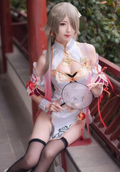 校阅女孩河野悦子