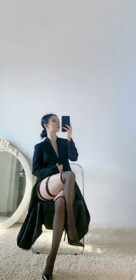 毛林林